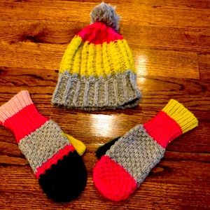 Johnnie B Boden knit cap and mittens small medium